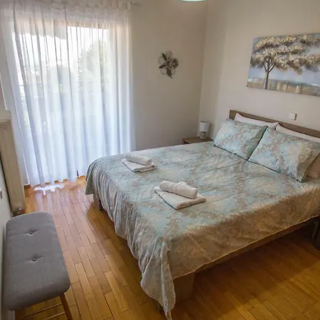 The Classic And Comfy Apartamento